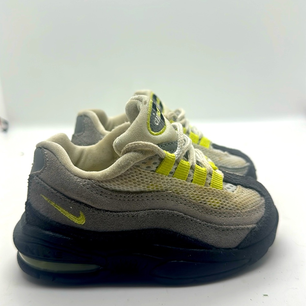 Nike infant AirMax sneakers from 2009